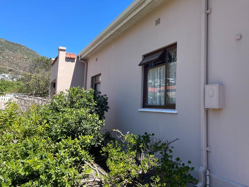 2 Bedroom Property for Sale in Fish Hoek Western Cape